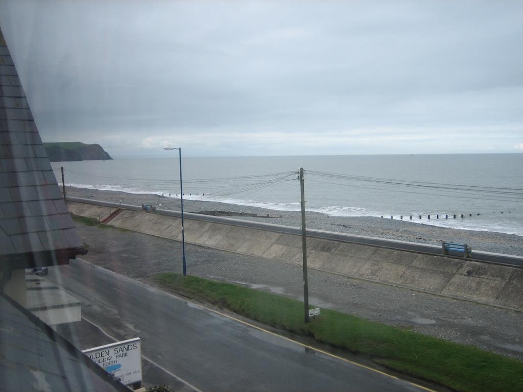 Yha Borth Hostel Exterior foto